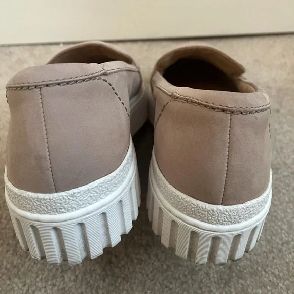 Clarks Women’s Platform Loafers US 9½ – Excellent Condition, Stylish & Comfy - Picture 6 of 8